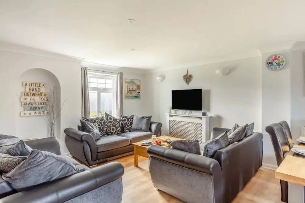 4 bed Lodge Newquay Cornwall Holiday Park Sleeps 8