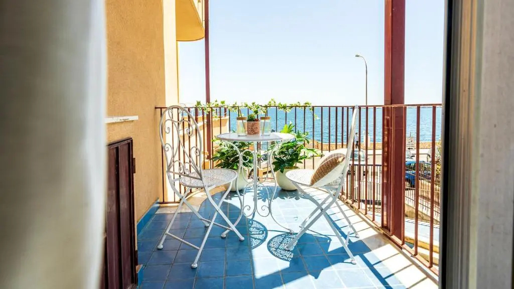 Italianway - Seafront Tysandros Giardini Naxos