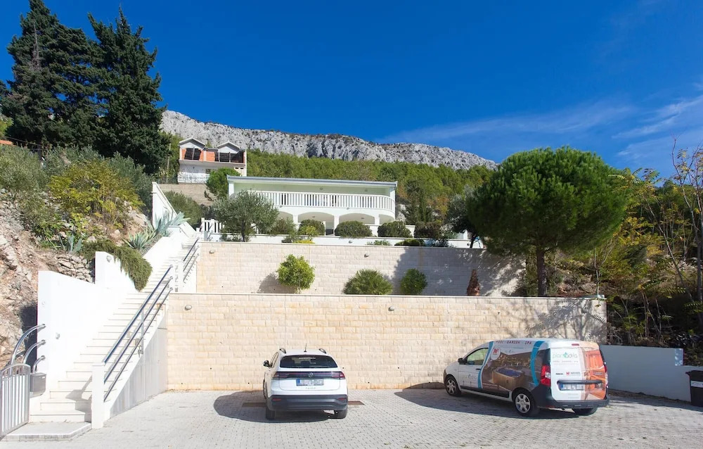 Amazing Home in Celina With Wifi and 4 Bedrooms