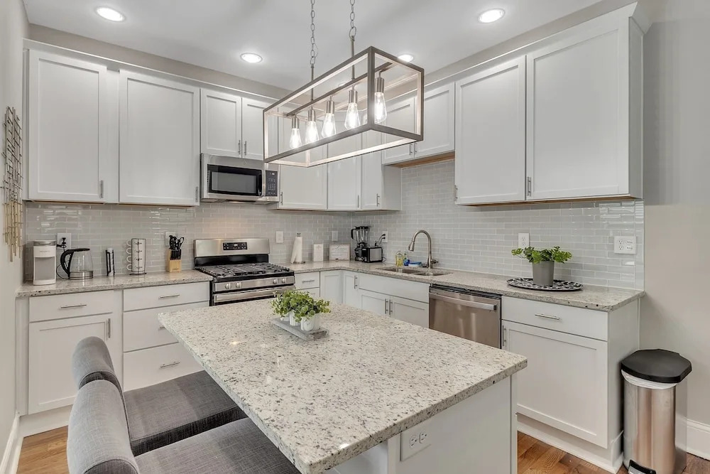 Recently Renovated Home In The Heart Of Bellevue! 2 Bedroom Home by RedAwning