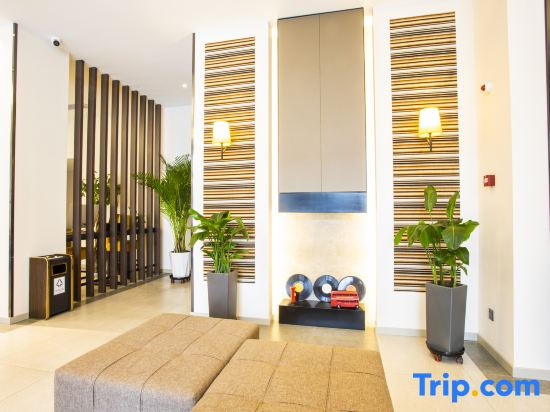Homeinnplus Hotel (Xi'an City Wall Andingmen Subway Station Branch)