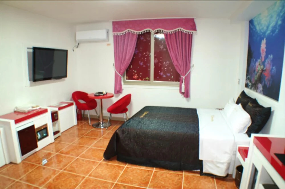 Lavichi Hotel