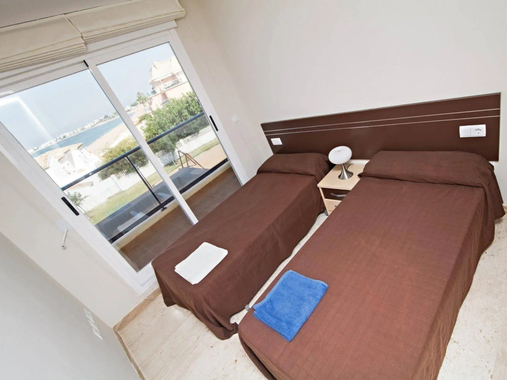 Apartamentos Almadraba