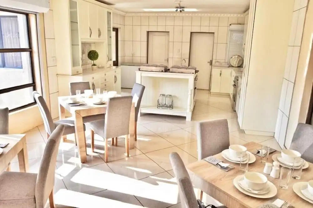 Dineo\s Lodge and Spa