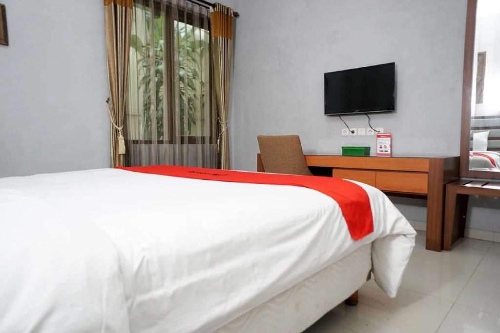 RedDoorz near Gedung Sate