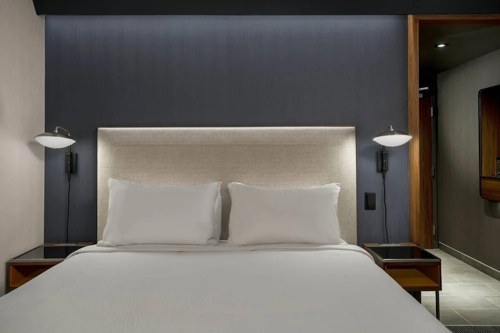Courtyard by Marriott Charlotte Waverly