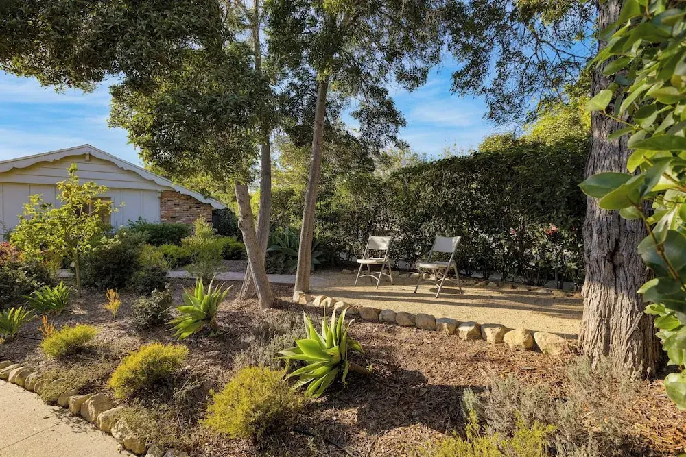 Goleta Getaway by Avantstay Private Backyard, 1.5mi to the Beach!