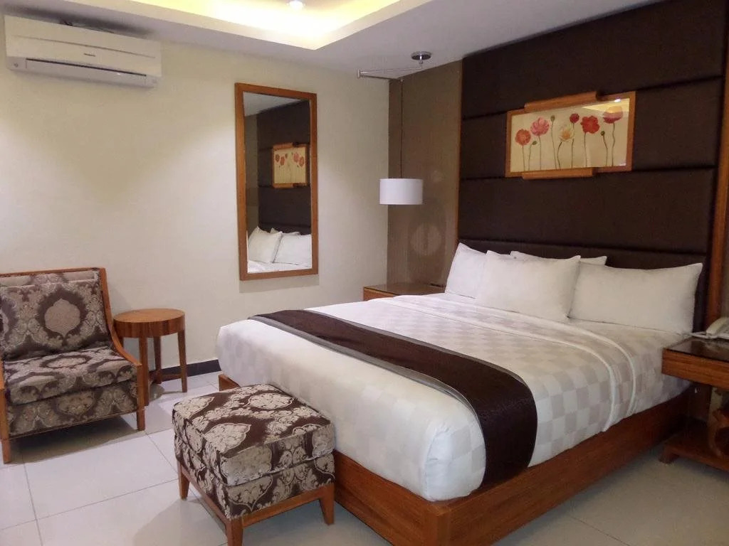 LimeRidge Hotels, Ikoyi
