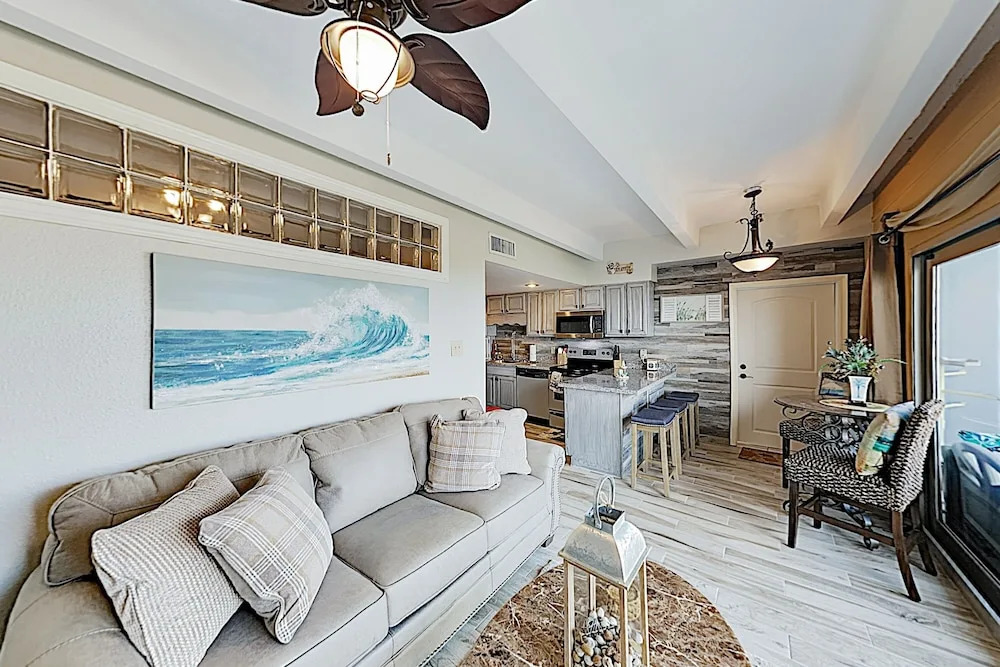 Stylish Gulf-front Getaway - Heated Pool & Hot Tub 2 Bedroom Condo