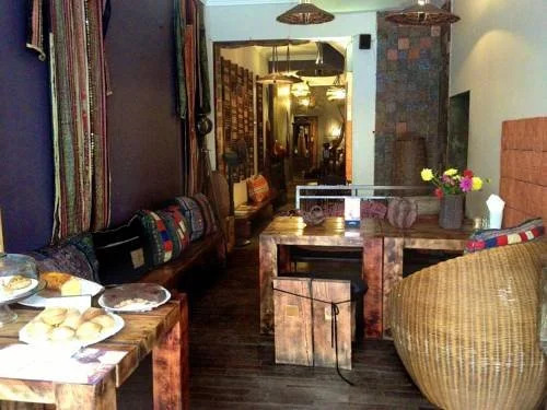 6 On Sixteen Boutique Hotel