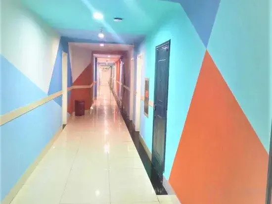 100 Inn Chain Hotel (Shijiazhuang Yunheqiao Yitang Subway Station)