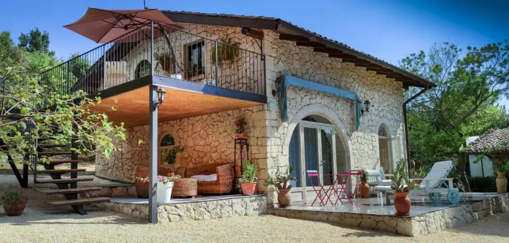 Villa Neli, Palazzolo Acreide, Siracusa, Hot Tub, Wi-Fi & Parking