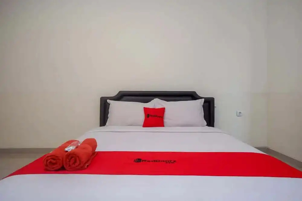 Sans Hotel Mataram Malioboro