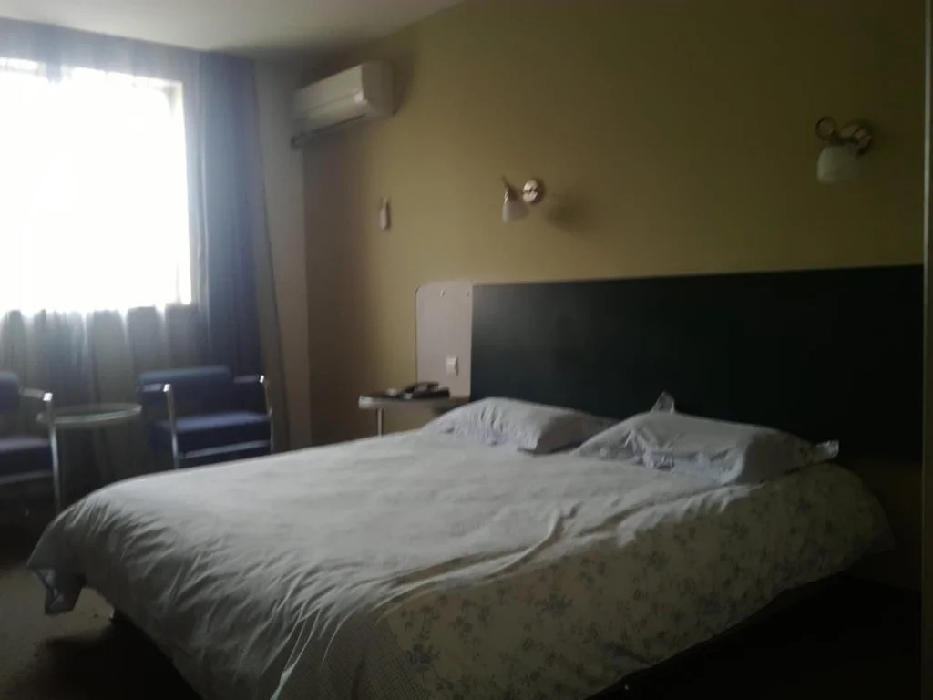 Motel 168 Nanjing He Yan Road Inn