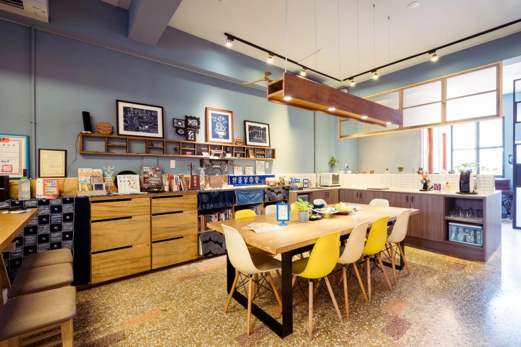樂客背包旅棧 Local Backpacker Hostel