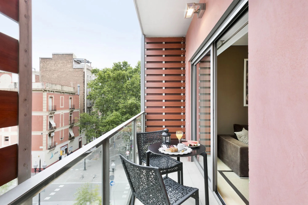 Lugaris Rambla Apartments