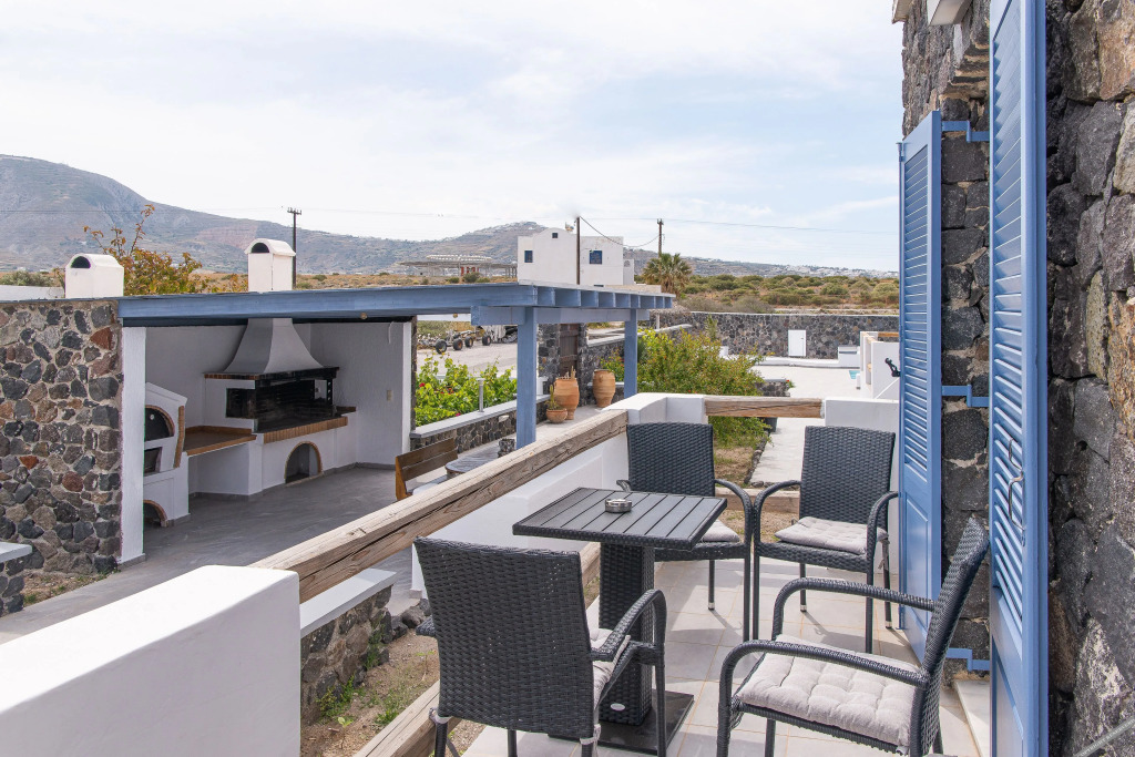 Golden Sunrise Suites