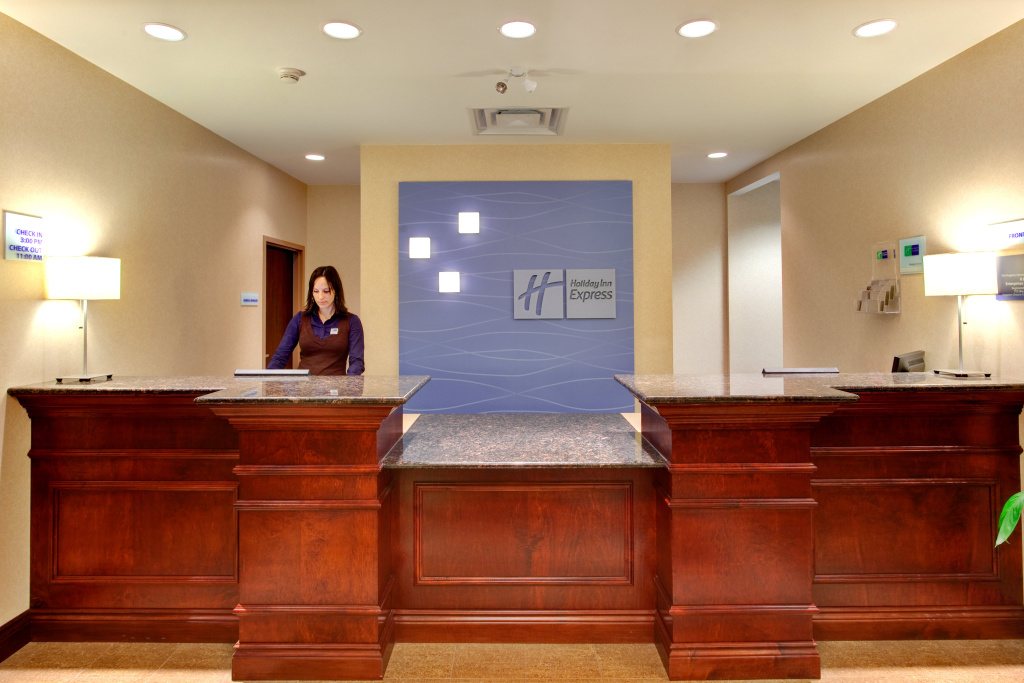 Holiday Inn Express Hotel & Suites Brockville by IHG