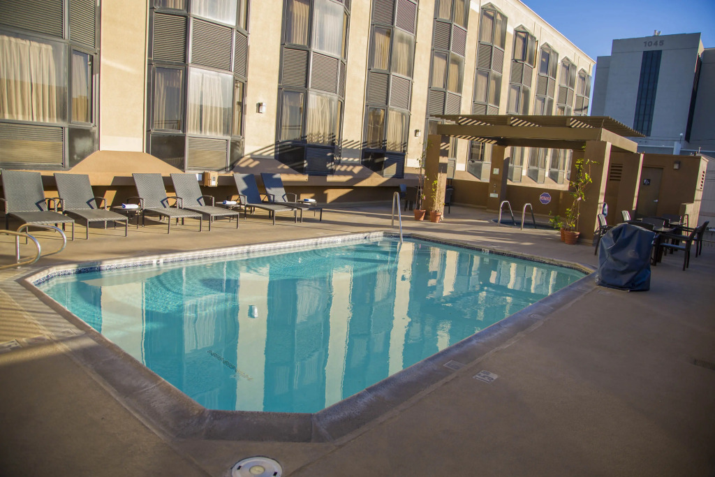 Holiday Inn Long Beach-Downtown Area