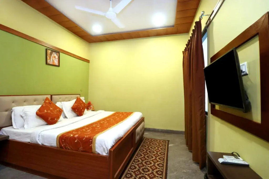 Hotel Seven- Center of City Chandigarh