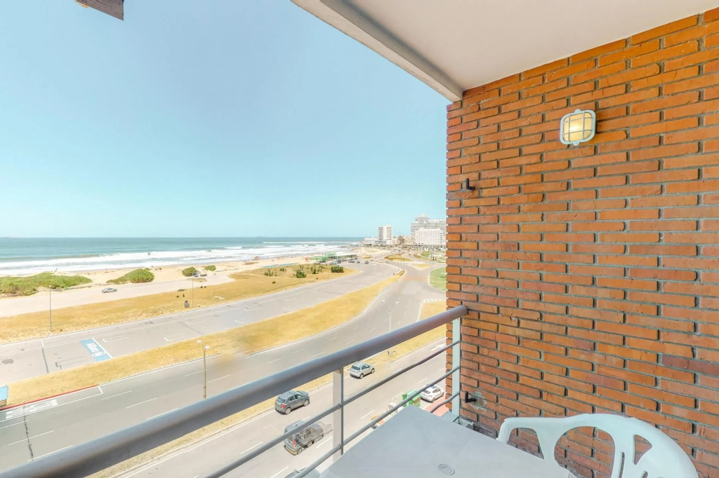 Oceana Suites Marenostrum ∙ Suite 612