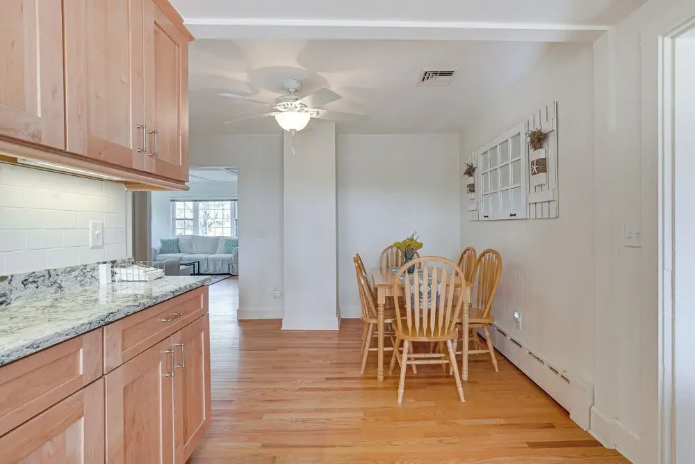 Gloucester Home w/ Large Yard: 1 Mi to Beach!