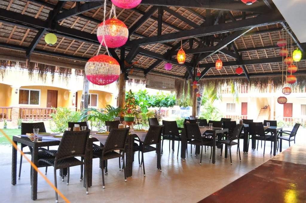 SLAMS Garden Dive Resort