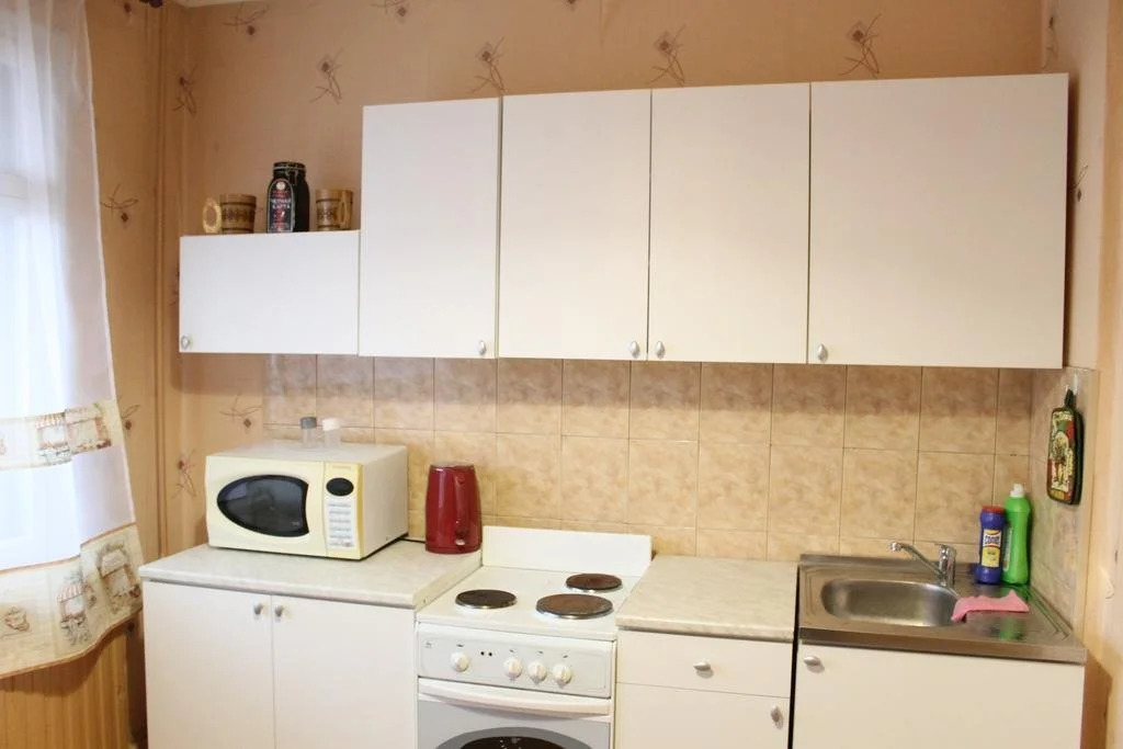 FlatHome24 on Prospekt Bolshevikov 9