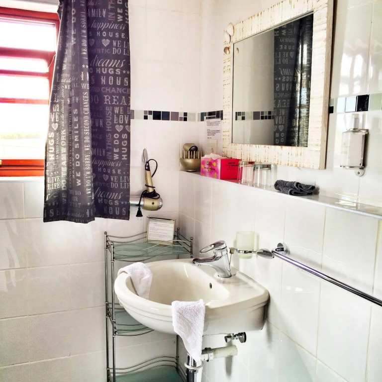 Farr Out Guest House