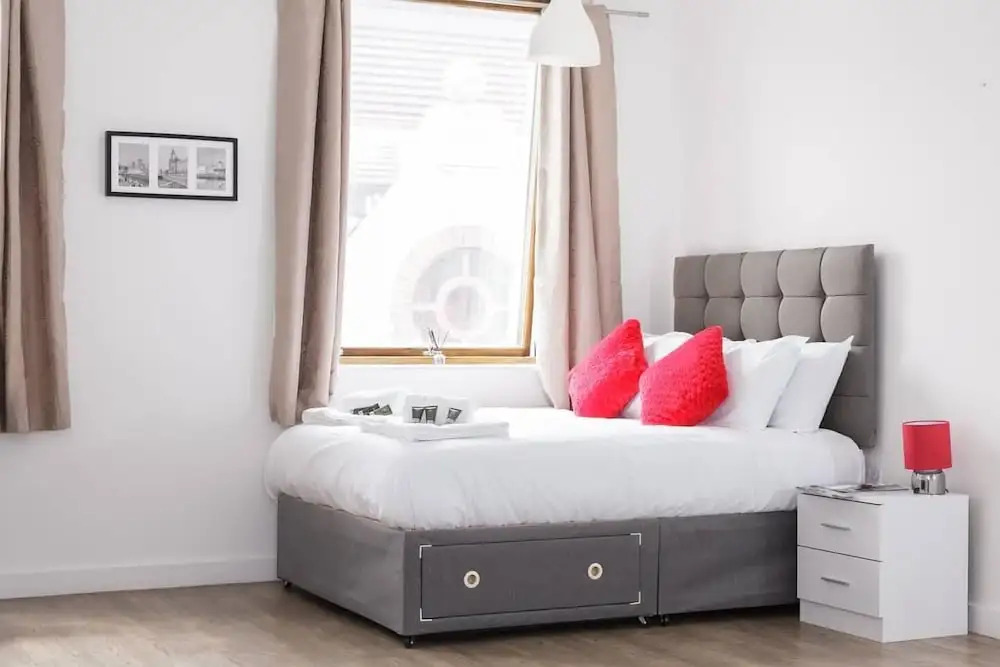 Beautiful Apartment In Vibrant City Centre!