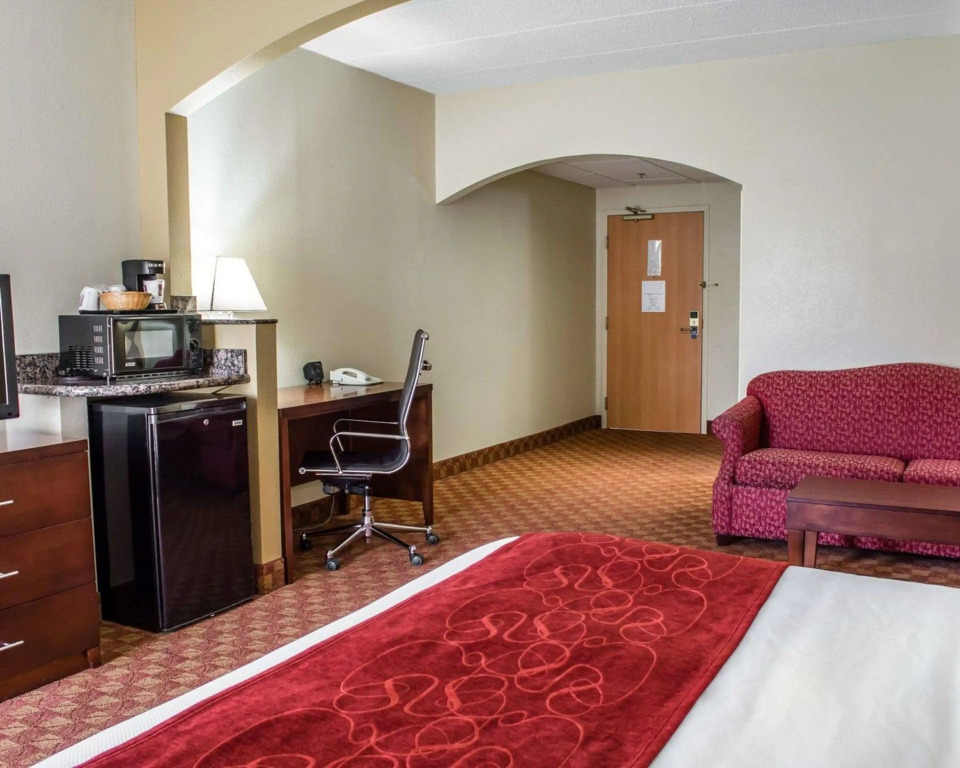 Comfort Suites Hagerstown Southeast