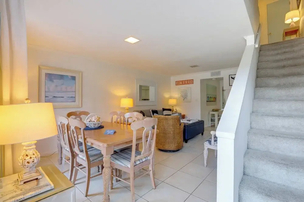650 Feet to the Beach! Arcadian Shores Townhome