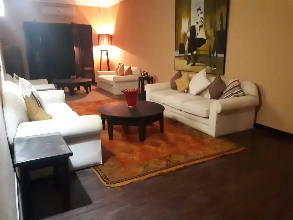 Villa Tarik