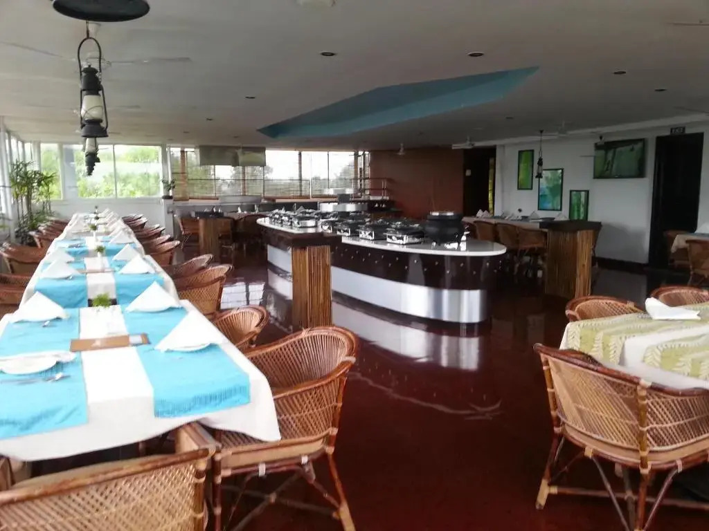 Aquarock Hotel