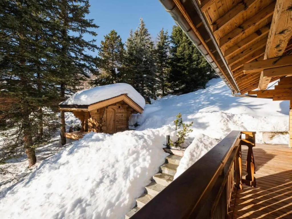 Chalet 4★, 12 pers, 5 chambres, terrasses ensoleillées, navette à proximité - FR-1-304-270