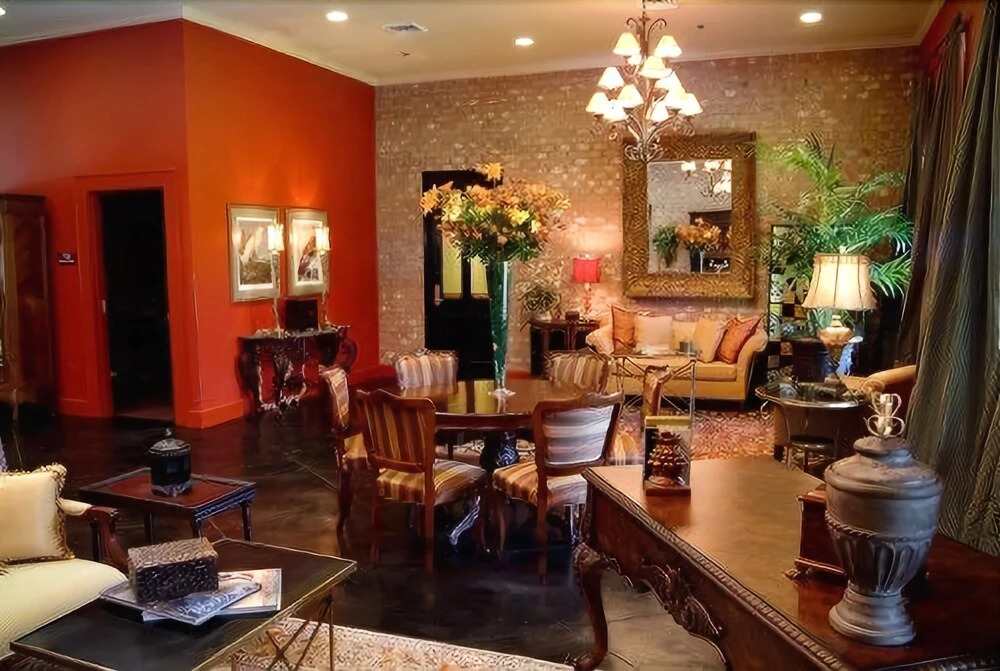 Parc England Boutique Hotel