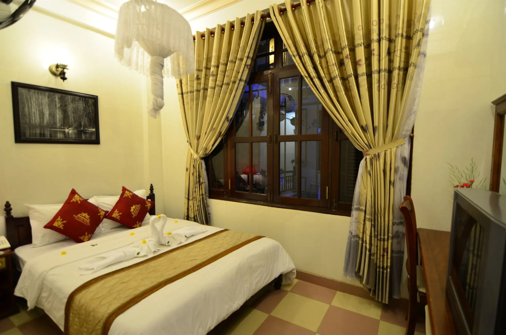 Nhi Nhi Hotel