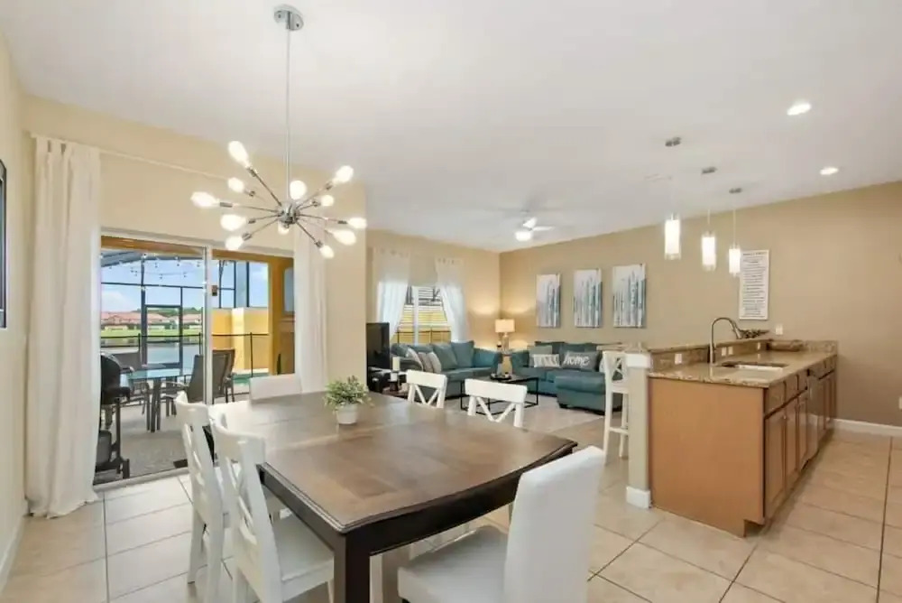 8937 Perfect for Your Vacation Close Disney