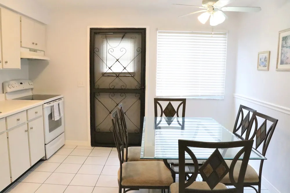 Siesta Beach House #304 2 Bedrooms 2 Bathrooms Townhouse