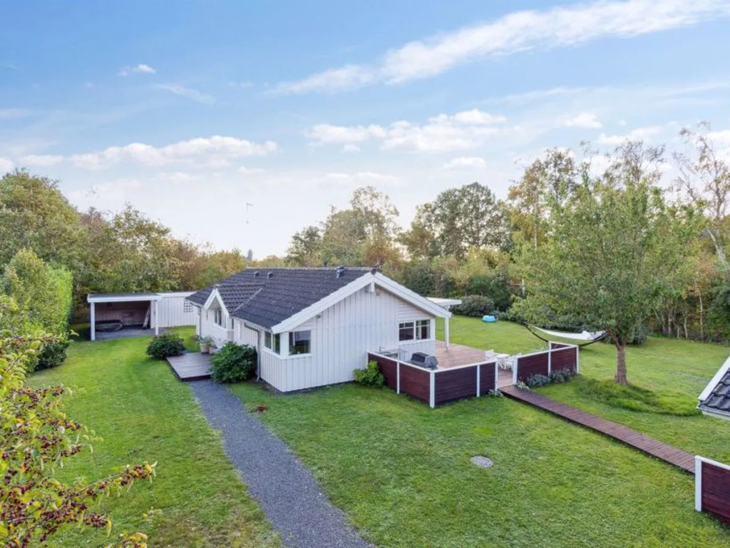 "Hilaria" - 1.4km from the sea in Sealand