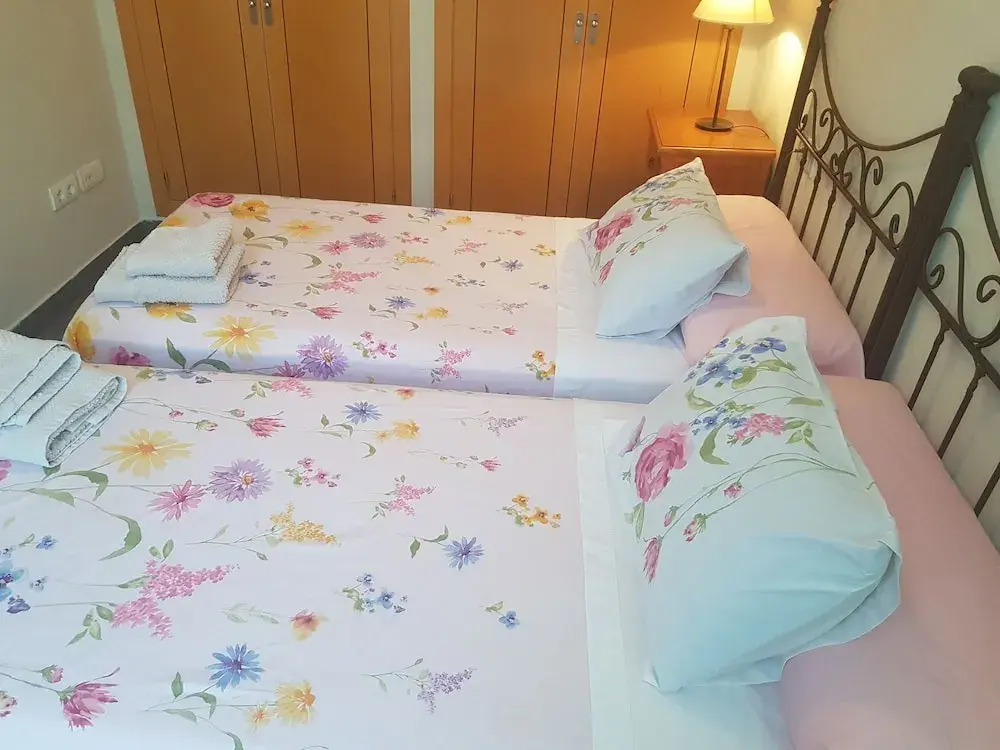 Stylish And Spacious 1 Bedroom Flat In Trendy Area