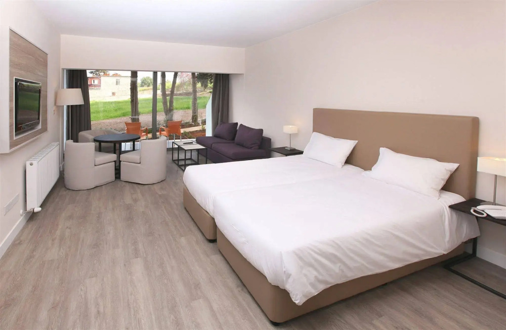 Droushia Heights Hotel