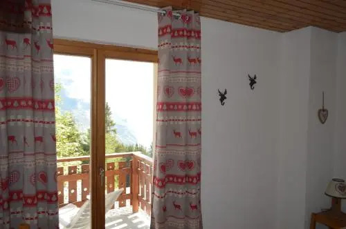 "Chalet le Dahlia - 4 Vallees"