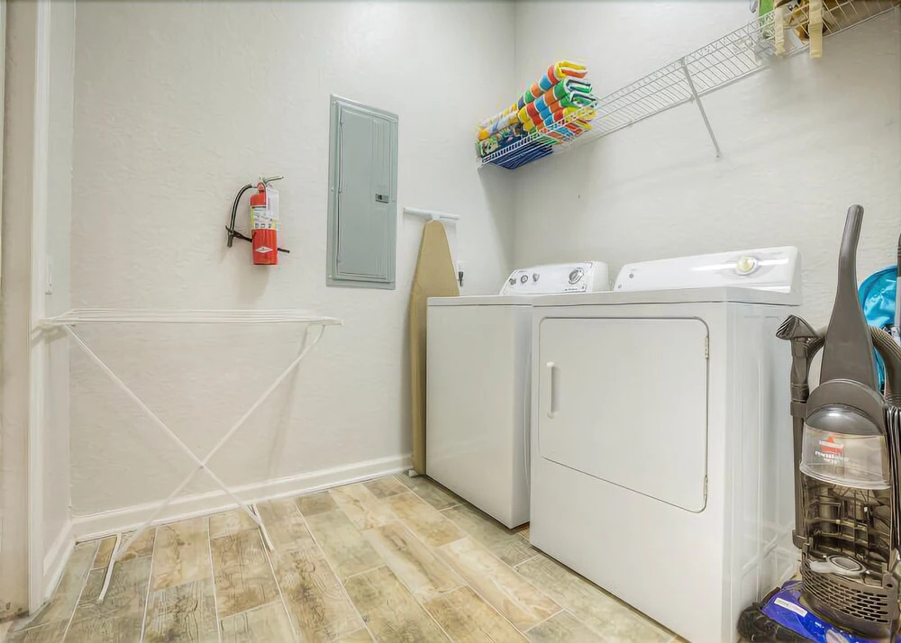 5048 Shoreway Loop #402,