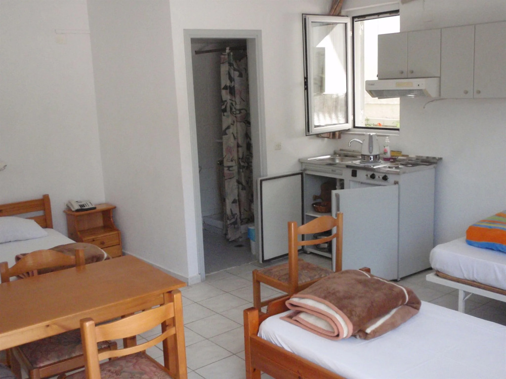 Niriis Hotel