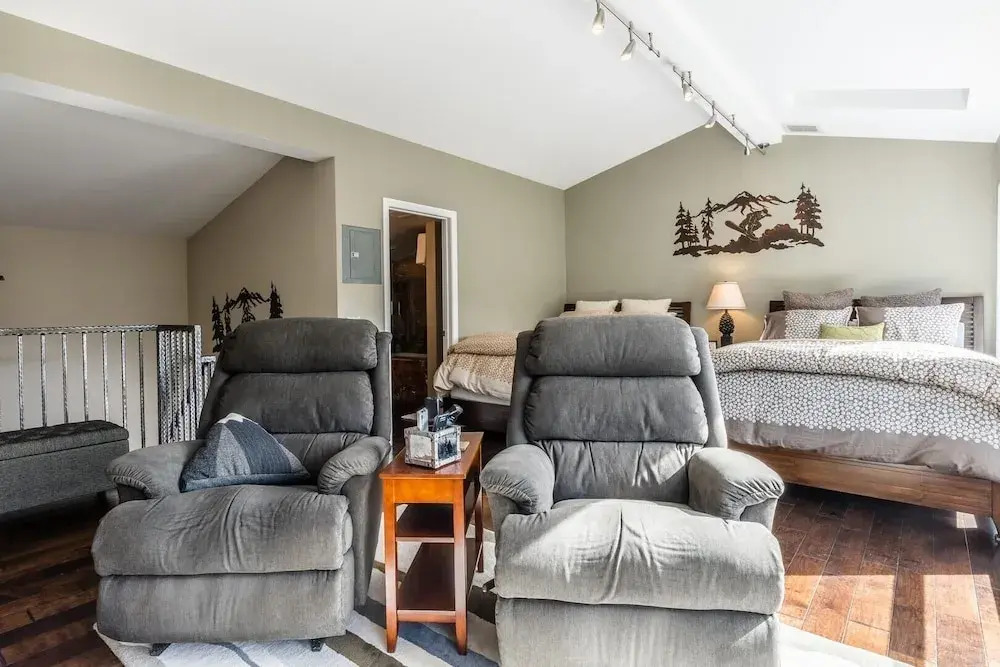 DELUXE SLOPESIDE Condo with 4th FLOOR VIEWS, Elevator and Underground Parking at Canyon Lodge (1849 Condos 409) by RedAwning