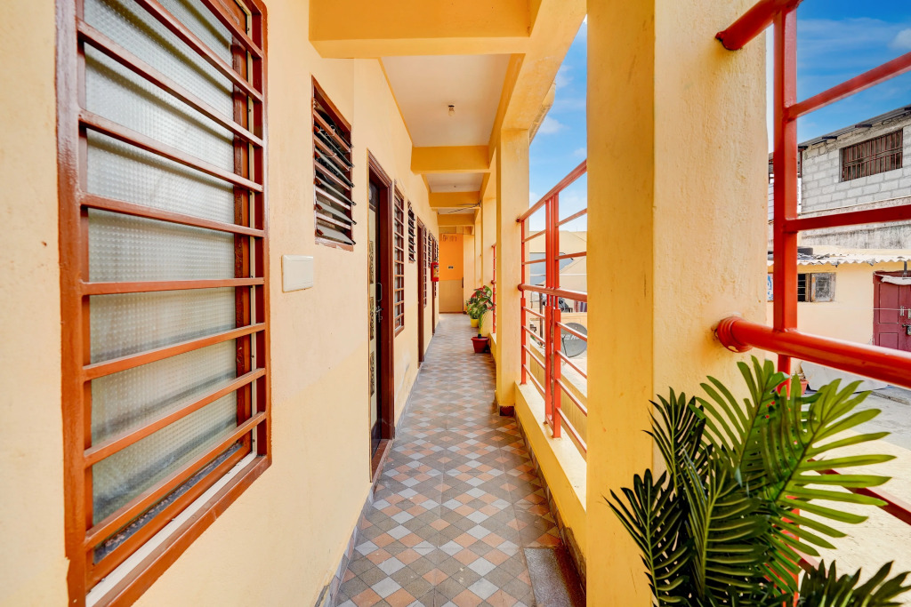 Hotel O Ramachandrapuram formerly known Nataraja Boarding & Lodging