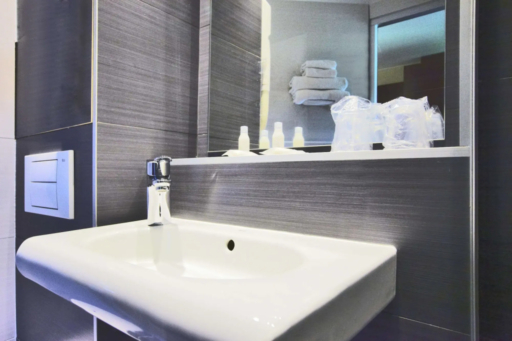 Kyriad Bordeaux Lormont