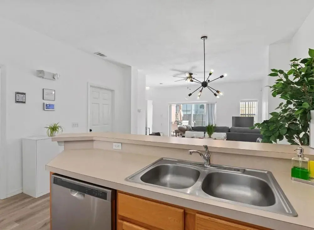 Amazing 3BR 2BA Townhome With Lake View at Terra Verde!