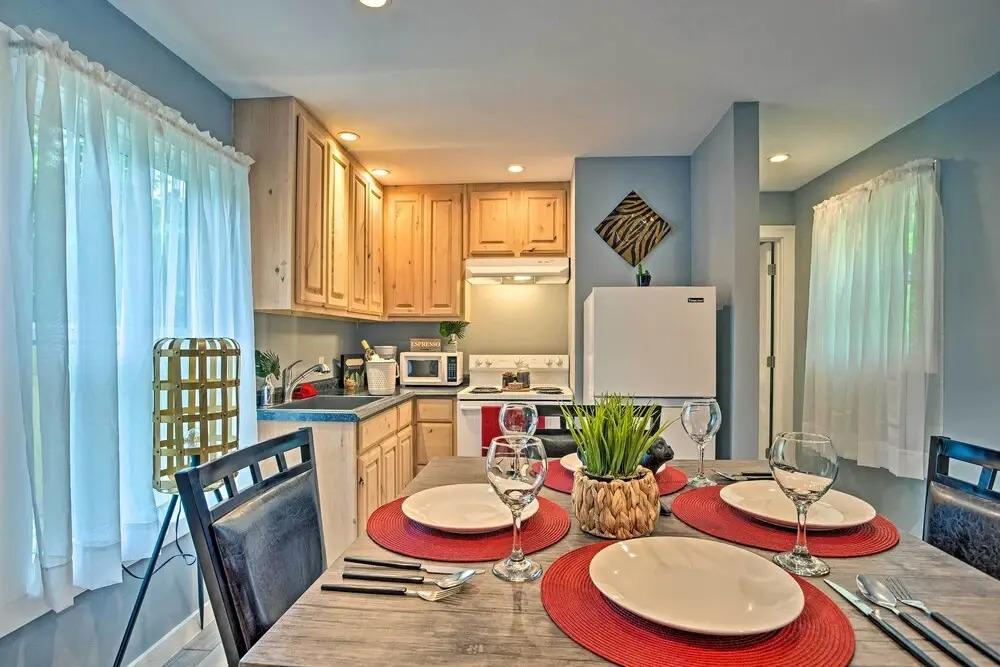 Couples Retreat In Canton w/ Patio, Trail & Yard!